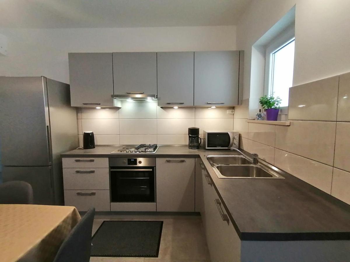 Holiday Apartment Dunja Pula Extérieur photo