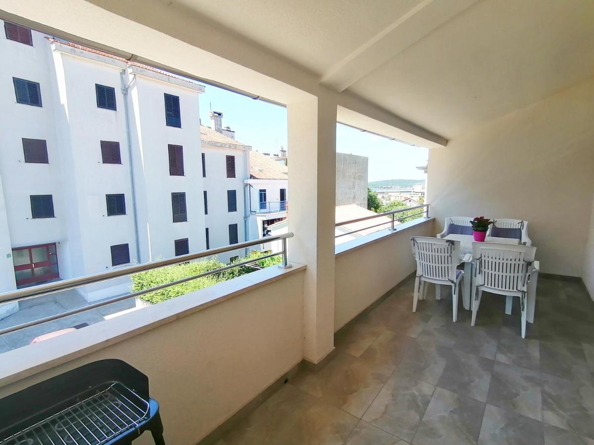 Holiday Apartment Dunja Pula Extérieur photo